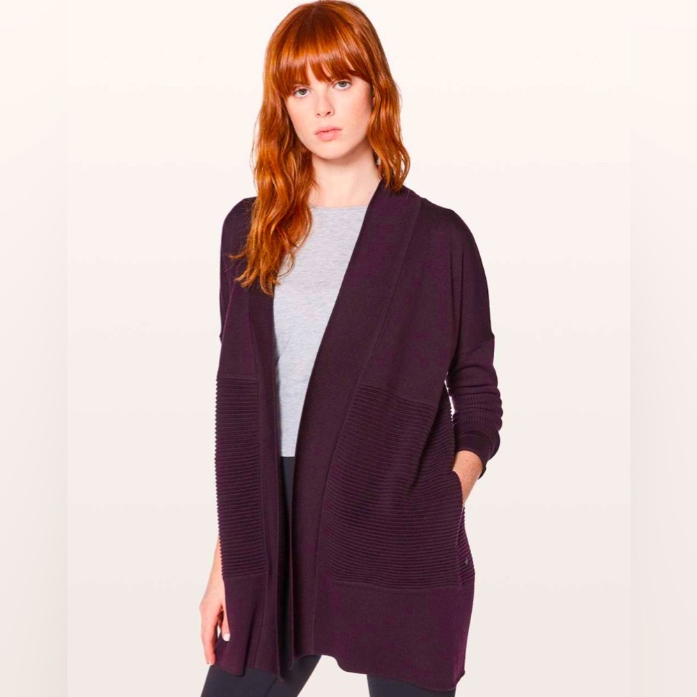 Lululemon sit in lotus II sweater size 8